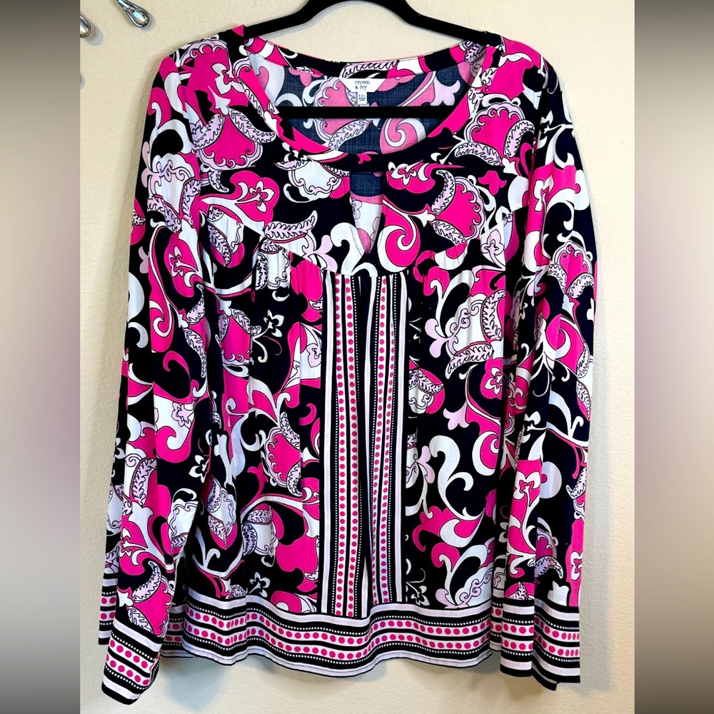 CLASSY CROWN & IVY PINK, NAVY & WHITE TOP SIZE 2XL